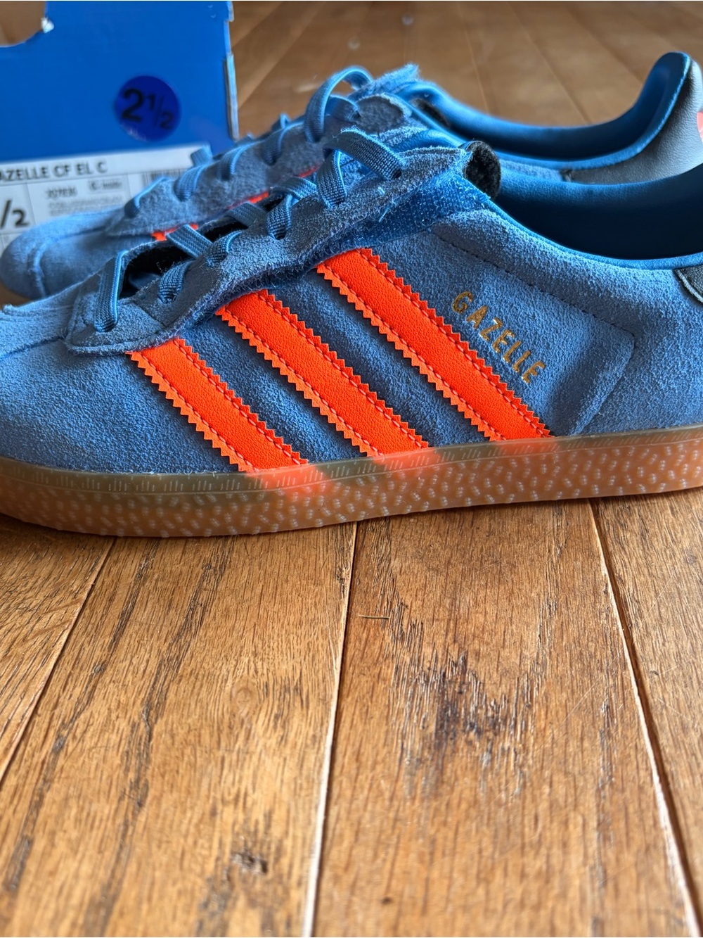 New Kids Adidas Gazelle Sneakers Size 2.5